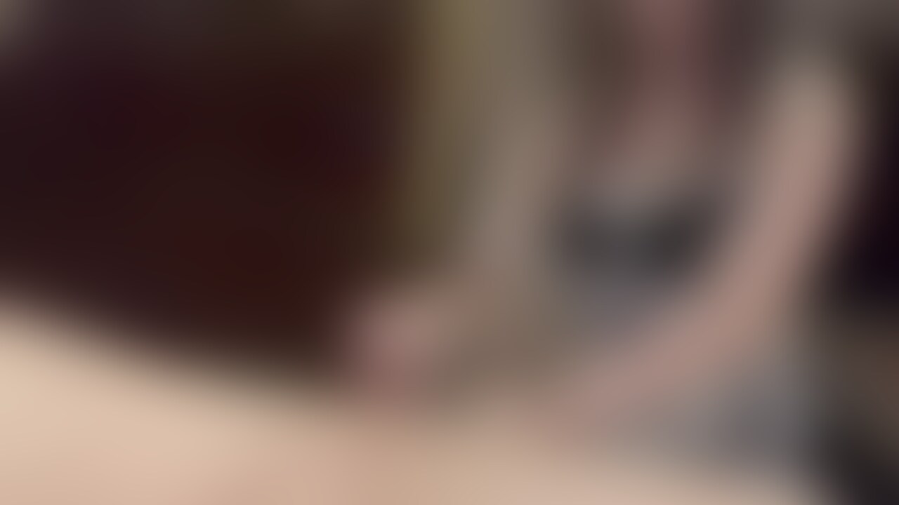 ひたすら手コキ責め🥰 (2/2)