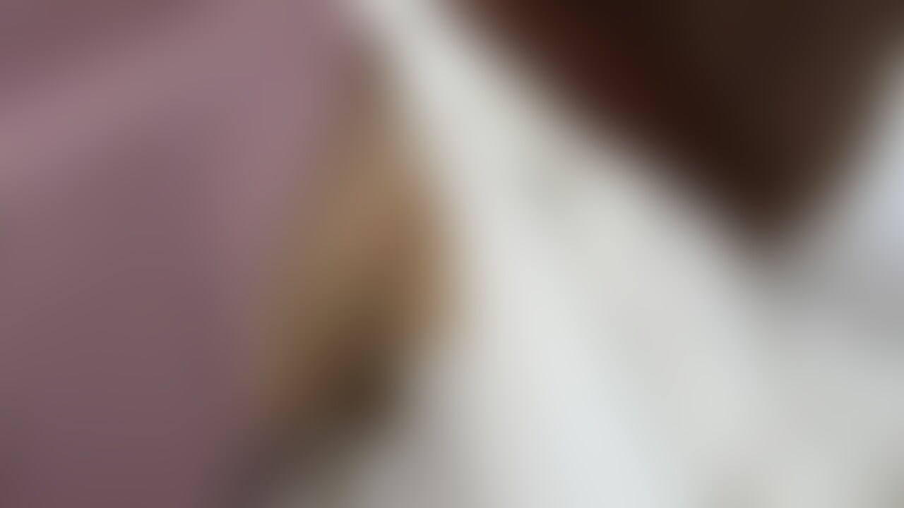 【原宿カフェ店員さん】
序盤から少し脇をくすぐるだけで
クスクスしていました。
全身を服の上からくすぐったのち
おなかを直接くすぐると
○○○束しているのに少し抵抗してきます。
胸に手を伸ばし優しく撫でまわします。
さらに、筆でおっぱいを気持ち良くさせていただきました!!
羽交い締めにしておなか付近をくすぐり
こんな恥ずかしい姿になってでも
ゲラゲラ笑っているのにとても興奮しました。
綺麗なおっぱいは最高でしたね!! (2/2)