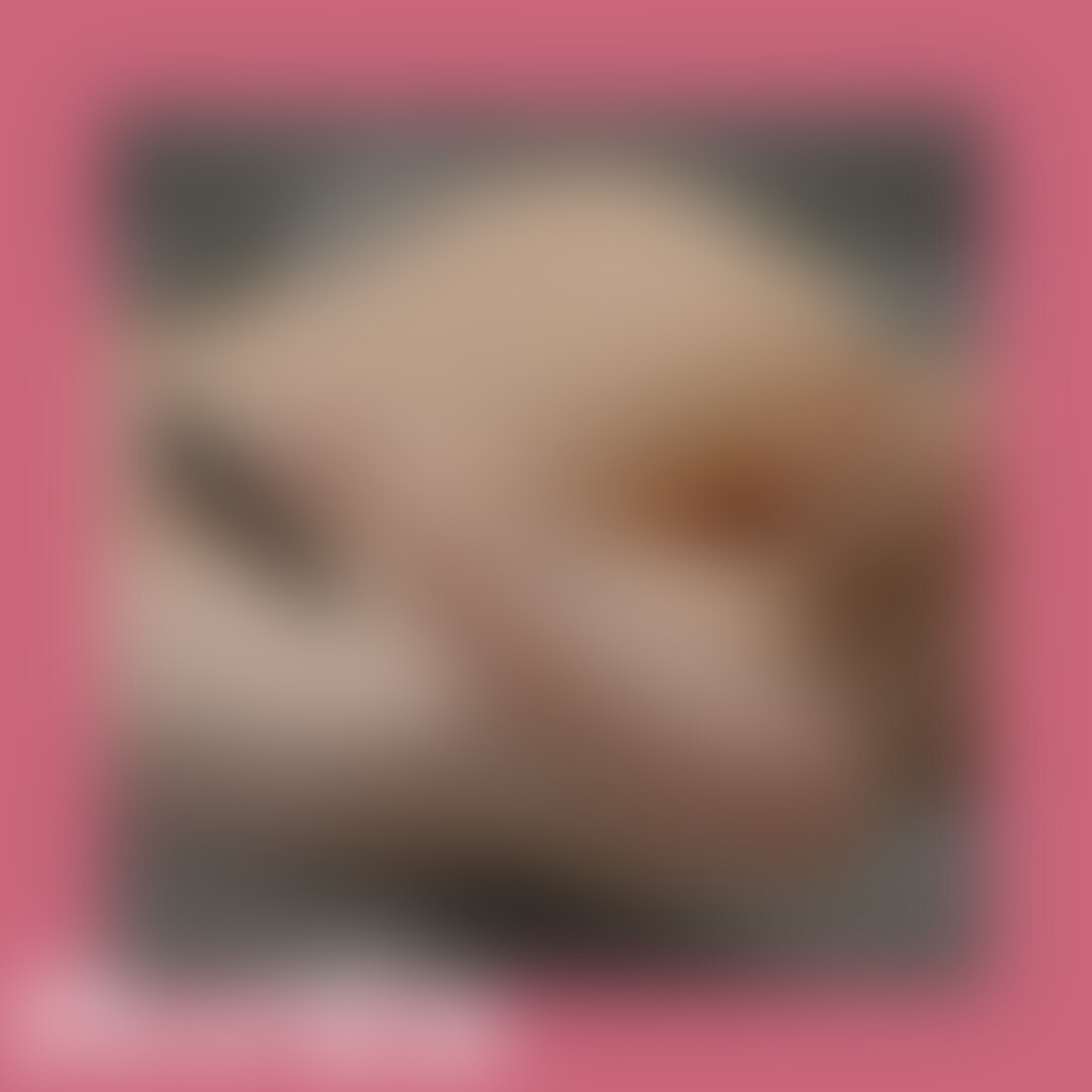 無防備な格好で寝てたらぐちゅぐちゅ手まんされて
ふっといディルドで膣奥いじめられた・・・
音がヤバすぎるのでイヤホン推奨です🎧💓
えっちだと思ったらいいねで教えてください🐰🌟
とってもモチベになります! (2/2)