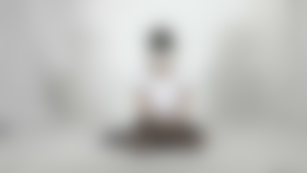 ブルマに風船を入れて割る (2/2)