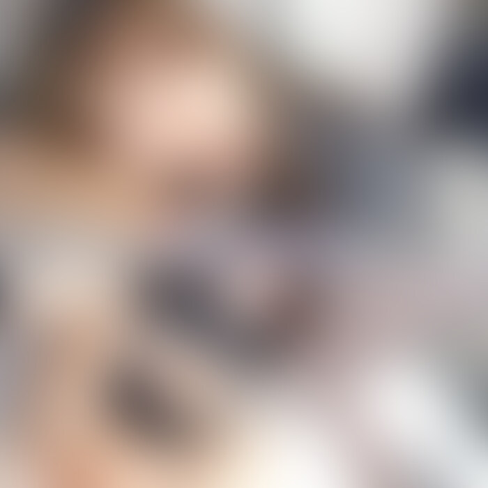 【顔出しバージョン】

こんばんは🐶♡
今週の新作動画アップです！

洗面所で歯磨きしてたらまおくんが来たので
磨いてもらいました🦷✨
そしたらいつの間にか歯ブラシがおちんちんに変身してて💦笑

下のお口も電マで綺麗に磨いてもらいました…♡
気持ち良くて声我慢できなかった(>_<)💓

立ちバックで鏡に映る自分見ながら挿れられて
恥ずかしくてどうにかなっちゃいそうだった~💦

そのまま洗面所に座らされて、、
狭いところで逃げられない状況だとM心刺激されて
すごい興奮しちゃう……

いっぱい濡れていっぱい気持ち良くなりました🥺💗
ろこの上のお口も下のお口もいっぱい綺麗にしてね♡？

今週も見てくださってありがとうございます🐶！ 
［いいね♡］とコメントお待ちしてます🙌

カップル / 素人 / 個人撮影 / おっぱい / ハメ撮り / 人妻 / 巨乳 / フェラ / オナニー / 変態 / 裏垢女子 / パイパン / 美乳 / 中出し / 手コキ / 顔出し / エロ / 夫婦 / 流出 / イチャイチャ (2/2)