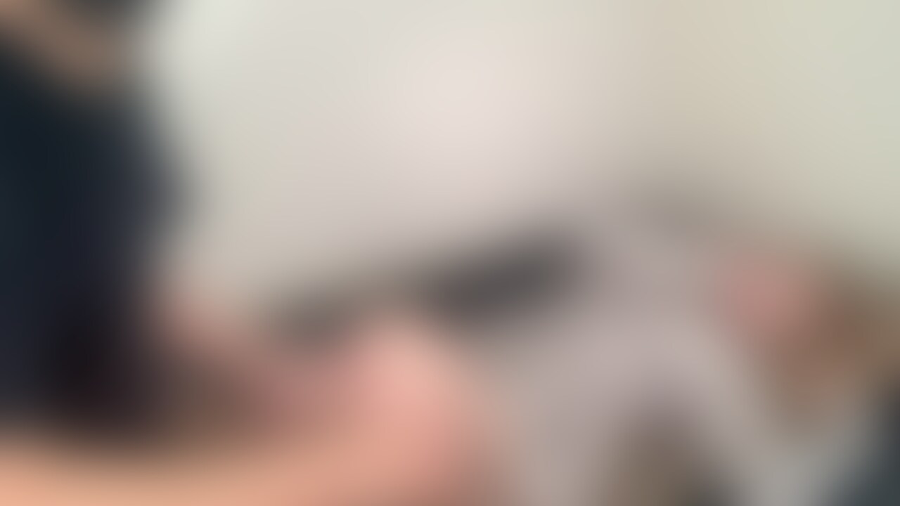 おっとり系の金髪ギャルと生でハメ撮りSEX★1
おっぱい攻めだけでもイっちゃって、手マンしたら腰を浮かせてイキまくりです! (2/2)