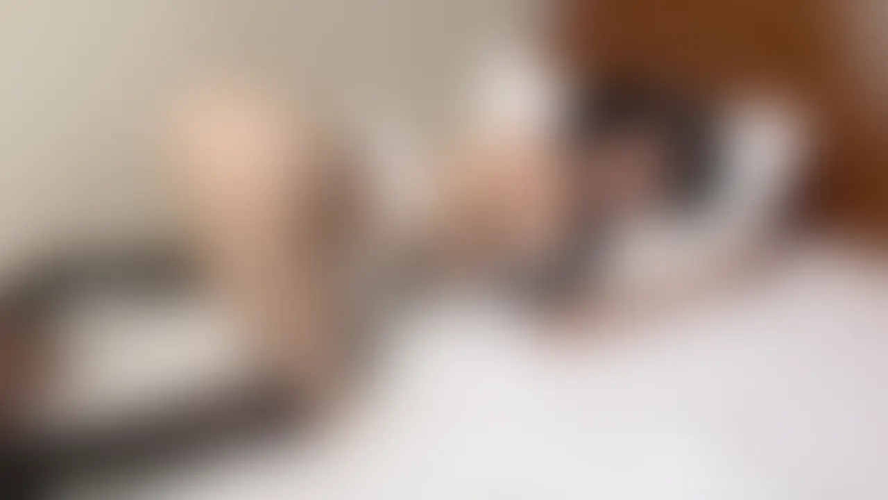 やばいやばいやばいやばい...!!!もうやばすぎ!!!
意味わかんないくらいイってる!!!
バックでちんちん子宮に打ち付けられてイキまくってる!! (2/2)
