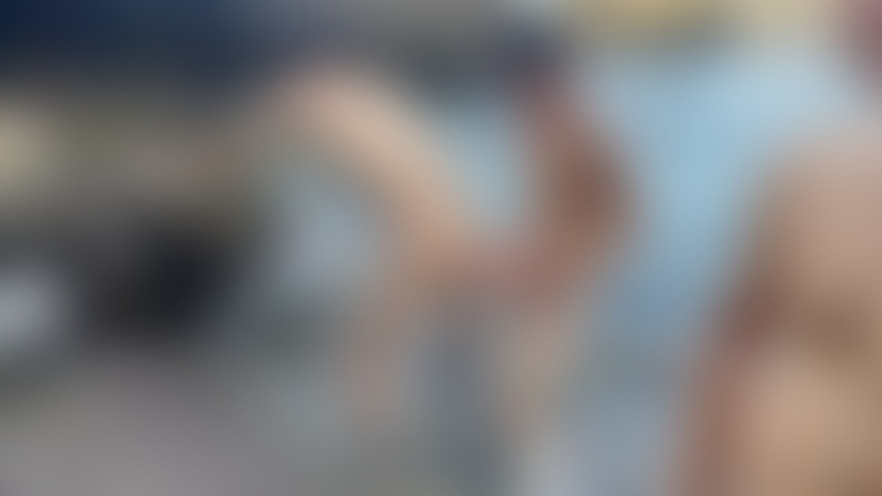 真夏の海岸で生SEXしています(*^^*) sample 1
