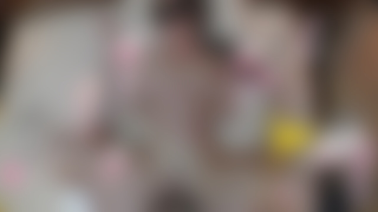 白ギャルちゃんとのSEXを撮影した画像集ですが動画にし４１枚の画像を白ギャルちゃんのSEX中の喘ぎ声と共にご覧いただけます！
白ギャルちゃんのオマンコに突き刺さる生チンポや白ギャルちゃんのオマンコから垂れ流れる濃厚ザーメンをご堪能くださいね (2/2)