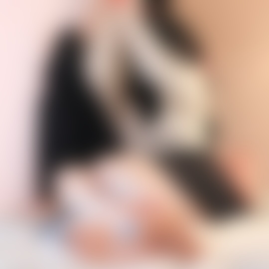 18 year old college student NAE tickling foot licking

Foot size: 23 cm
Occupation: College student

Nae-chan has never experienced tickling or licking her legs.
The body, which is not yet dirty, has white and soft skin, and I felt delicate and youthful.
Maybe it's embarrassing to make a voice, but the voice and reaction that are leaking even though I'm patient are too cute ... (2/2)
