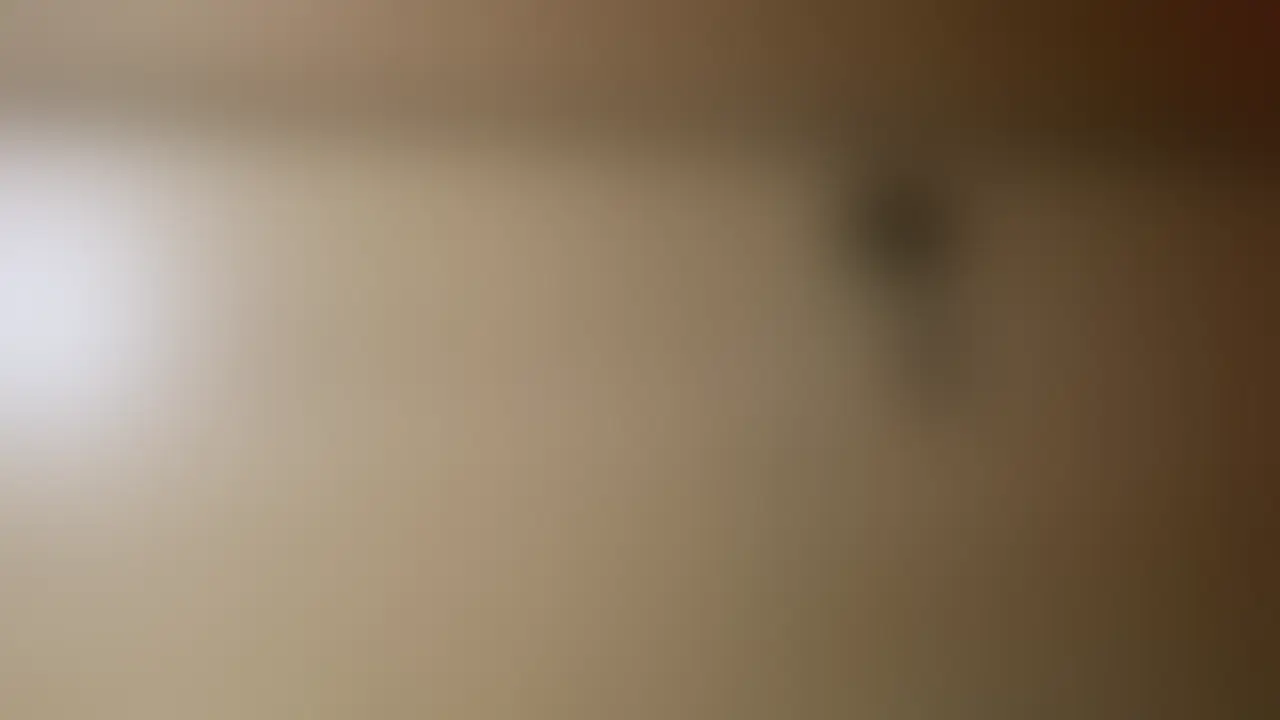 恥ずかしそうに用を足す妻。
妻の動画を撮って販売させてもらってます。
今回は妻がトイレ中にカメラを持って突入しました。
私の妻は人並みに人目を気にする性格ですので嫌がってましたが、何度もこうして撮影して行く中で少し慣れてきている様子です(笑)。
今度は思い切って、他の男に寝取ってもらおう、なんて計画もあります。
色々と考えてますので、今後とも宜しくお願いします。
いつもご購入いただき有り難うございます。 (2/2)