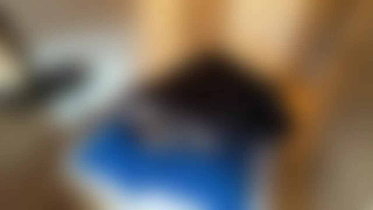 【リクエスト動画】
今回の動画はプレイ内容のリクエストではなく、私たちの普段の本当にリアルなSEXを見たいとのことで撮影しました🫣
激しいSEXよりねっとりしたSEXが好きなのでどうしようもないぐらい敏感になるまで前戯をしそこから敏感なところをゆっくり責め続けるSEXです😌
激しいSEXの100倍気持ちいいので皆さんも試してください😍
大切なのは早さではなく気持ちいいところをゆっくりずっと刺激し合うことです😊
いつもはサンプル動画で本番は映さないのですが、今回は気持ちよさが伝わって欲しいのでサンプルで見えるようにしました😆 (2/2)