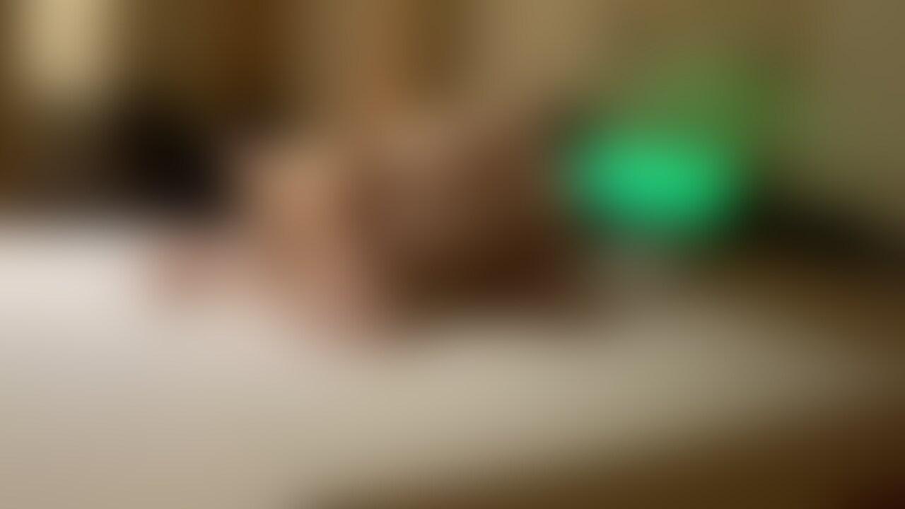 初登場！19歳前髪可愛い系スリム大学生とSEX 上反りでゴリゴリすると当たる！気持ちいい！ってヨガってくれるからず... sample 1
