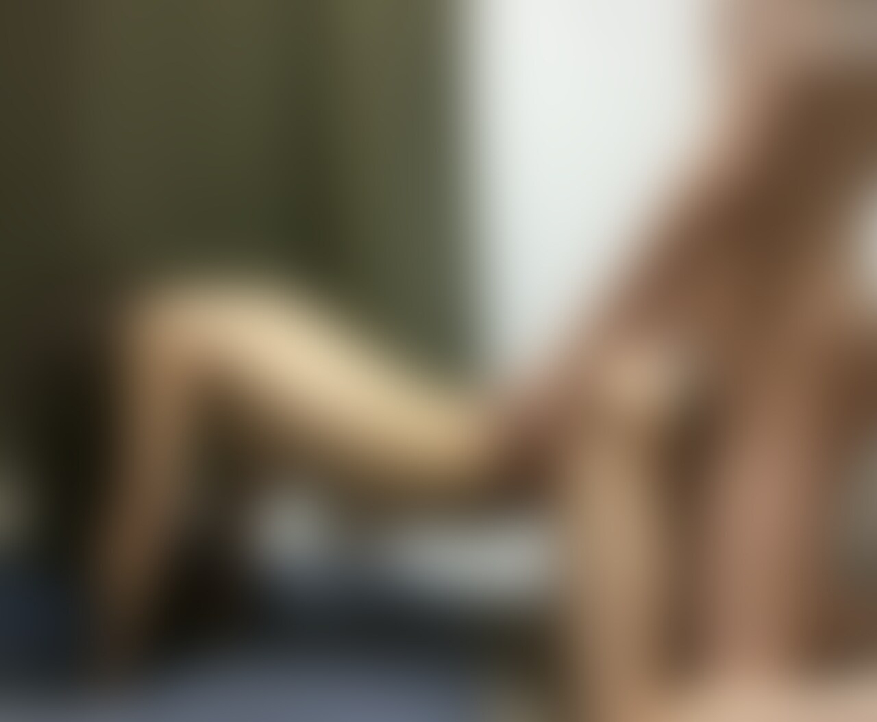 【2024年3月新作】タトゥセックス大好き変態お○○○さんとのエッチ(2発収録)
タトゥお○○○さん、なかなか変態です。エッチ大好きで、バックでフィニッシュした後でも腰振ってしまってます。1発目はバックで外出し、2発目は手コキフィニッシュです! 即尺、乳首責めフェラ、正常位、バック、騎乗位乳首舐め手コキあり! (2/2)