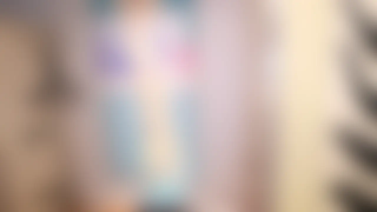 りんた×るかち❤️キス好きGカップ女子が本気で2回イキ🔥【No.5】

“Gカップの変態女子”るかちちゃんが
天宮りんたとガチの女風体験。

普段はM男くんを責める側のるかちちゃん。

「女風経験なくて緊張してます…」と
照れながら始まったカウンセリング。

興味があるプレイを聞かれて、
と恥ずかしそうに
「ファンタジーマッサージ…」と告白。
好きなプレイは「キス」。
エッチな本性が顔を出し始めます。

脱衣サポートで全裸となり、
一人シャワーを浴びてベッドへ。

最初は緊張していたるかちちゃんも
彼の優しい施術に徐々にほぐれていきます。

オイルとフェザータッチで
エロかわいい声が漏れ始め・・・

胸、首すじ、太もも、そしてアソコへ。
キス、乳首舐め、クンニ——
プロの手技に全身で反応し、
体を震わせてイってしまうるかちちゃん。

最後はおもちゃも使われ、
「もうムリ…っ」と言いながら、もう一度イキ。

普段は攻める側のどエロ女子が、
女風のテクニックに堕ちていく・・・

そんなリアルな女風体験を是非お楽しみください。

※定価：¥3,980 (2/2)