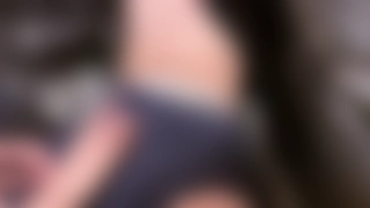 駅のホームとかで勃ててる子いるけど、声かけてヌイてあげてもいいのかな…?
おパンツの中、苦しそうだからスッキリさせてあげたいな💦 (2/2)