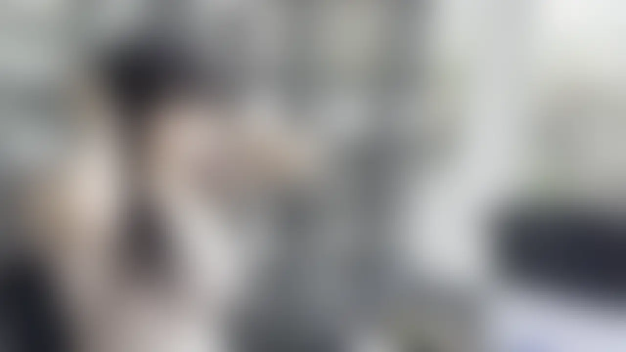 疲れて寝落ちしちゃったらいつの間にか中出しレ‪✕‬プされてて気付かず何度もイってたみたいです…。 (2/2)
