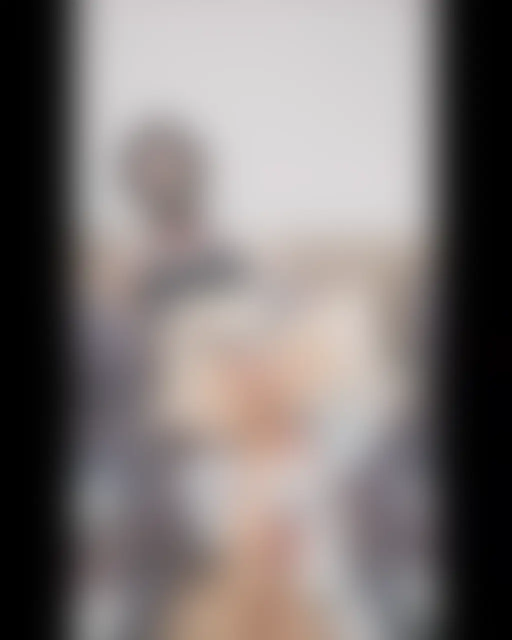 デカ袖キョンシーさん♂の腰振りディルドアナニーしながらちんちんに電マ当てオナニー (2/2)