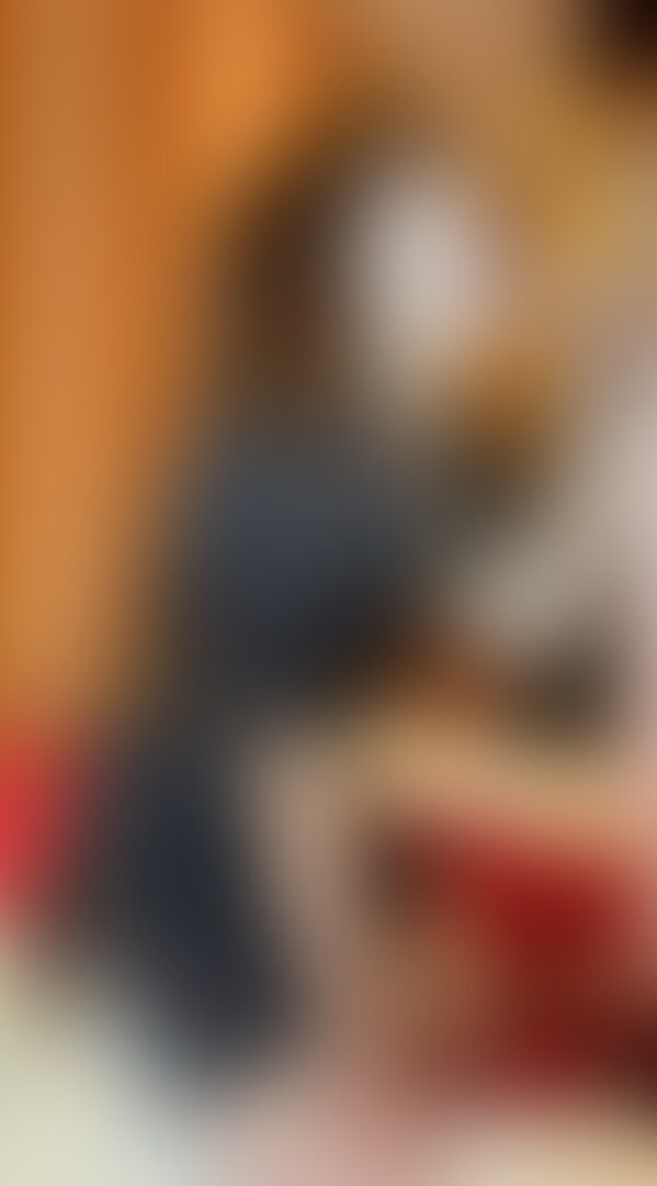 【個撮】【顔出し】CA志望の１〇歳現〇生２　平日昼間に再びフェラ→押しに弱くて結局種付け中出しセックス。

＝＝＝＝＝＝＝＝＝＝＝＝＝＝
今年２０歳の将来有望のCAを目指している学生さんでした。

大人びた印象でしたが、若いからまだ社会が良く分かっていないのか

平日の昼間からホテルで知らない男のちん〇を舐める

舌の動きがしっかりド変態○○○でした。

なので、また呼び出して、舐めてもらいました。


乳首とおま〇こをいじると、トロンと快感に負けた表情になり、

そのまま押せば簡単にハメられます。

押し弱女子には、中出し一択です。

そのままマスクも外しちゃいました笑

「いいね」をたくさんもらえると投稿頻度を増やす励みになります。頑張ります。
=============== (2/2)