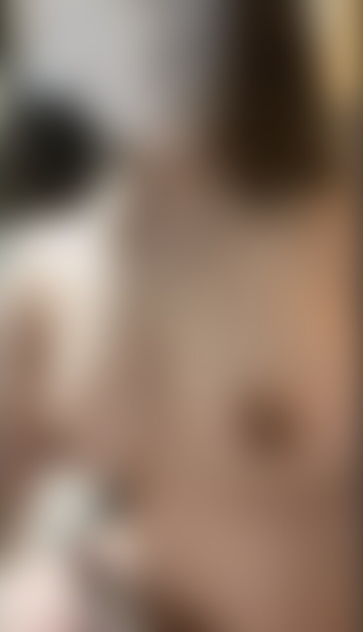 ご覧いただきありがとうございます!
今回、Gカップの巨乳大学生のりかちゃんとエロイプしました!
19歳の初々しい大学生です。
とても綺麗な白い肌にぷっくりとした乳首が目立ちます。
ドMで指示したらなんでも言うことを聞いてくれるような女の子です。 (2/2)