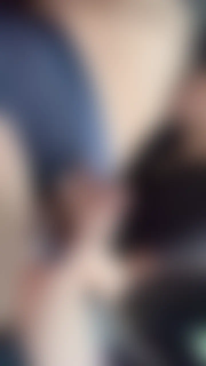 高速PAでYayoiさんに襲われたついでに🤭乳首舐め→手コキ→フェラ奉仕 (2/2)