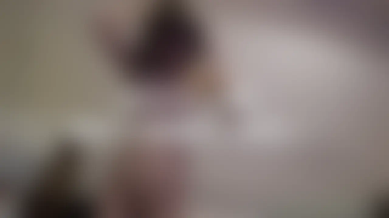 初めて中出しされる小柄お姉さん、顔出し解禁フル。
私の専属中出しパートナーにさせた征服感は、中出しの快感も増幅させます。 (2/2)