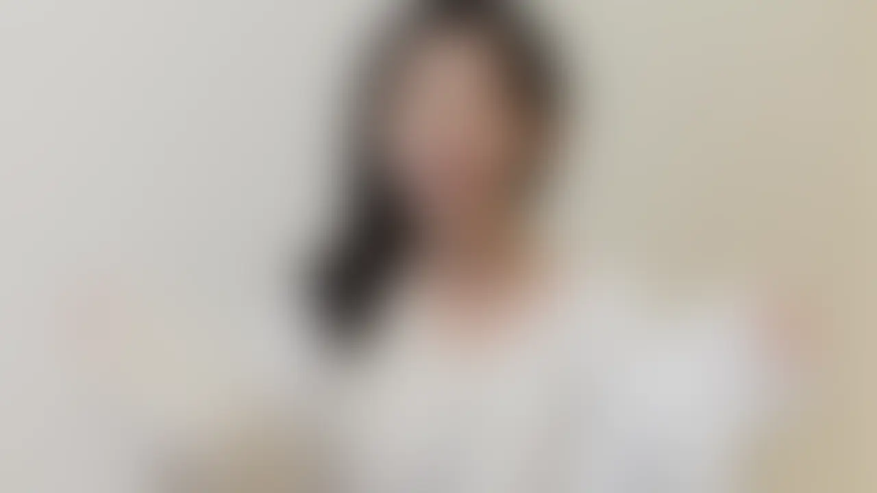 【イキ潮止まんない…っ////】過去最大級に吹きまくっちゃいました︎💕💕💕
あまりにむらっとしてて大量イキ潮を吹いてみたいっ!
っておなにー始めたらイキすぎ吹きすぎの大惨事になっちゃった💦💕
大好きな立ちオナでお〇んこの一番気持ちいとこトントンしてたらおもいっきりイキ潮💕💕💕
全然足りなくて電マ当ててクリちゃん刺激してまた大量潮ふきしちゃった💕💕💕
動画ずっとイキ潮吹いててあへあへだけど許して(/ω\)💕💕💕
※乳首にモザイクはありません♡
※本編は15分越えの動画です♡ (2/2)