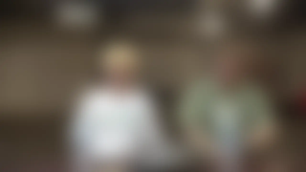 大量の観客の前でSEXさせてみたらおもろすぎたwwwww (2/2)
