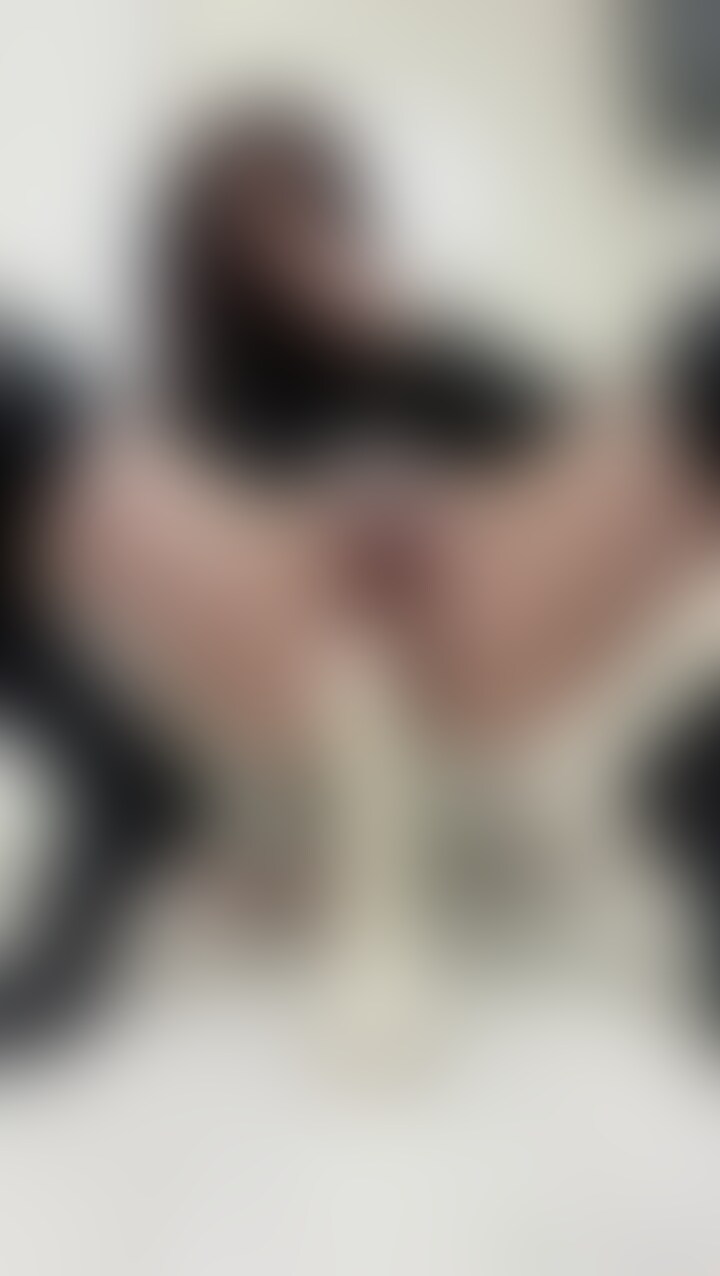 遠隔女装奴◯隷が変態動画を送ってきたので上げる。 sample 1