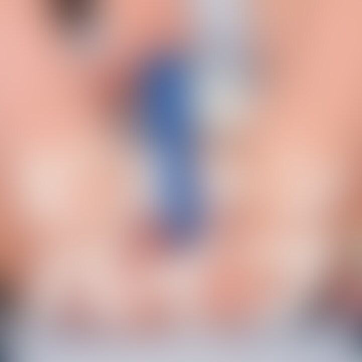 右上の「いいね❤️」を押してから見てくれると嬉しいな💕
ピストンバイブでおなにーしたよ😳
電源入れると一回動くのちょっとおもしろい🤣 (2/2)