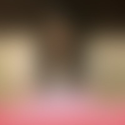 甘い吐息と根元まで咥えるディープスロートがエロい地下アイドル系美女のフェラチオ。

綺麗な黒髪ストレートが似合う地下アイドル系美女のフェラ動画です。
チ○ポを目の前にすると恥ずかしそうにしながらも舌をベロっと伸ばしパクり‥。
んっ、んっ‥♡と吐息を漏らしながら根元の方までがっつり咥え込んでくれます。
ピストンが早くなるにつれ、ジュッボジュッボ！と激しい淫音を部屋に響かせながら濃厚な吸いつき。
喉奥に性感帯があるのかと思うほどセルフイラマチオは特に必見です。
可愛い容姿からは想像できないフェラ動画となっておりますので是非ご覧下さい。 (2/2)