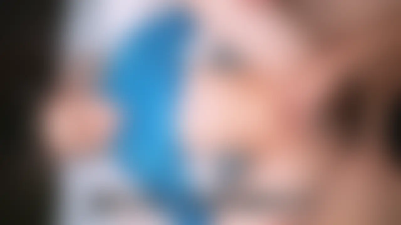 かわいい18歳のり君が体操服に眼鏡で初登場！ sample 1