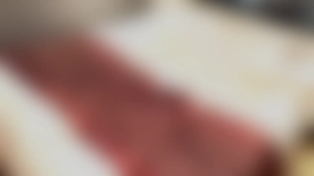右上のいいね❤︎とブックマークしてコメントしてくださった方から抽選でスペシャル動画プレゼント🎁
プラン加入者以外は当選でこちらの動画を無料プレゼント🎥
みんないいね、ブックマーク、コメントしてくれたら嬉しいです🥹❤️
【デリヘルで…♡】
なぜか編集したらライトの関係で動画が黄色くなってしまったみたいで…治せなくてボツにしようと思ったんだけど、続編みたいって言ってくれる人が多かったので掲載🆙
【単品1500円】の激安販売にします!
動画自体はめっちゃエロいよ…💕
3年前にしたデリヘルごっこ…
入ってすぐ即尺から💕
そのあと体洗ったりしないでそのままベットにいって、だんだん脱いでいって…おま○こいじめられちゃった💕
そのあとりまが全身リップしてあげたり、玉舐めしたり…フェラでせめてあげてからのローションつけて素股♡
入っちゃいそうだったけど擦るの続けてたら『先っちょだけ挿れていい?』って、、、
デリだから入れちゃダメって何回も言ってるのに、、
挿れられちゃいました…何回も抜いて!って言ったけど気持ちよくて口だけになっちゃった…
中にもだしちゃダメって言ったのに出された、、、 (2/2)