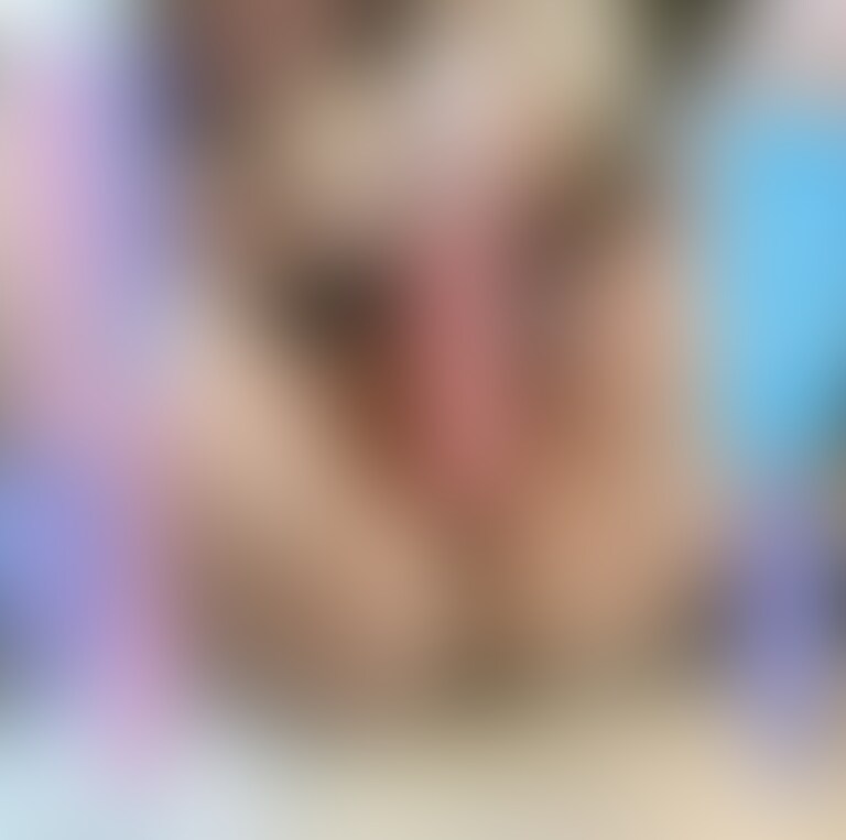 お待たせ致しました…!
この動画は午前中投稿した指オナで溢れる愛液💓シスターの初めてのぐちょぐちょ指オナの続編のバイブオナニー・大洪水潮吹き動画になっています(⸝⸝ᴗᴗ⸝⸝)
ももちの指やおもちゃが出たり入ったりするのが丸分かりでしゅごくしゅごくエッチなのだ。。㊙️
一階には○○○が居るからあんまりおっきな声が出せなかったんだけど…その分いっぱいいっぱいお潮出ちゃったよう、、(⸝⸝ᴗᴗ⸝⸝)ふう💓
ソファも、カーペットも、スマホもびちょびちょ…
あまりにも勢い良くスマホにかかりすぎて水没して音が変になっちゃった💦笑
シスターの癖に、お昼間からおまんこばっかりしちゃってごめんなさい。。この週末は一緒に背徳感まみれのおにゃにしよ…?💓
いつも感想や、★をありがとう🥺✨️
本当に本当に励みになりますっ( ⸝⸝o̴̶̷᷄ ̫ o̴̶̷̥᷅⸝⸝ )
━━━━━━━━━━━━━━━
※この動画は定点カメラで自撮りしました。
※この動画は19:17程です。
※予告なく価格を変更させて頂いたり、販売を終了させて頂く場合がございますのでご了承ください。 (2/2)
