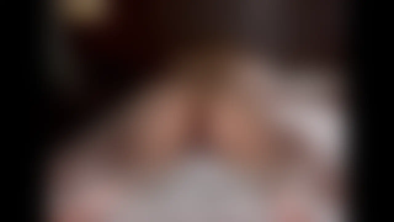 他人棒をこんなに受け入れてる妻がエロすぎて。
今まで聞いた事ない声出して興奮してる妻に
勃起したちんぽなめられてギンギンです。 (2/2)