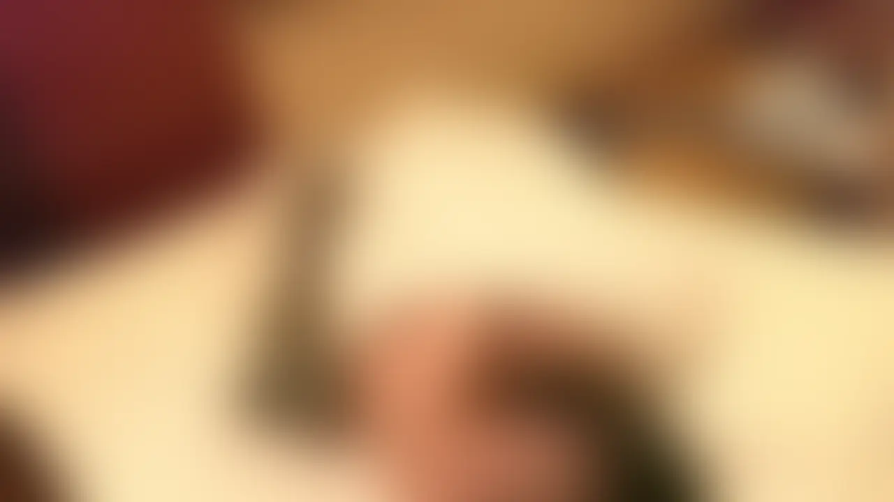 超エリートなトリリンガル美女とのえっち
裏垢で変態な投稿ばっかりしてる子と会ってみたら超美人ハーフがやってきました
裏垢とのギャップがありすぎてめちゃくちゃ興奮しました
色々話聞いてると仕事も超エリートで、美人だから職場では女王様キャラみたいだけど、ほんとはドMで裏垢でエロい写真載せて興奮してる変態ちゃんって事が判明
潮ダラダラ垂らしながらアヘ顔でイッてる様子見てたら、全然我慢できませんでした、、 (2/2)