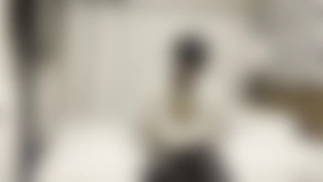 街中でスカウトした彼女持ちのノンケをそのままホテルに連れて行き、お金を払うからと掘らせてもらった動画🎥 sample 1