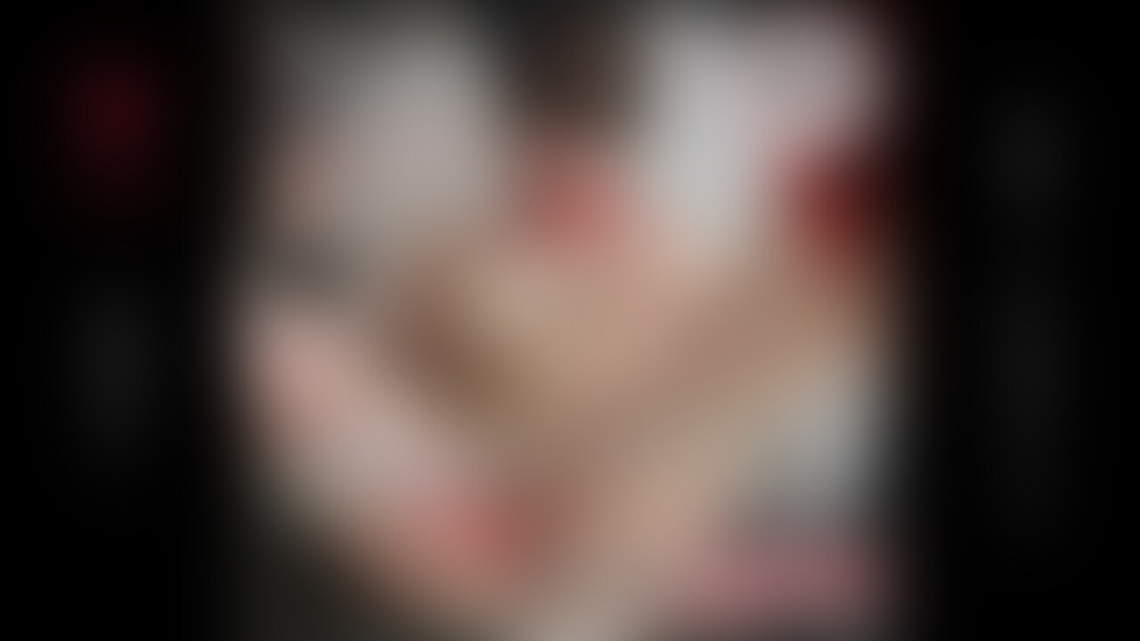 新婚一年目の社長夫人ゆきちゃん(26才)、パーフェクト人妻肉奴‼️旦那に内緒でメス犬と化す㊙️
理由は「旦那がいつも帰りが遅くて退屈してって好奇心で....でも身バレないように、絶対顔を出してはいけません‼️」 (2/2)