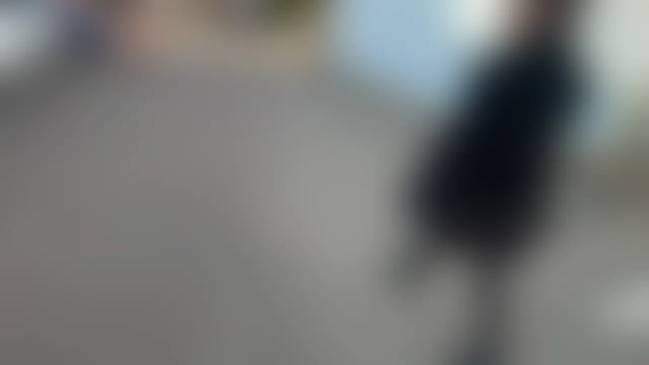 【顔ぼかしVer】紅葉とタオルなし全裸檜風呂♨️新妻のむちむち湯涼み♡


こんばんは、ふうです🐰💗 

最近寒くなってきましたね、東北はもうすっかり紅葉です🍁

今回は桧の香りがふわっと漂う、素敵なたる風呂へ…

ストッキングをそっと脱いで、下着もむちむちのまま…🫣

そのまま全部脱ぎ捨てて、タオルも持たずに全裸でお湯へ💕あったまって、ぽかぽかしたまま全裸で湯涼みしちゃってます…。

紅葉を眺めながら、生まれたままの姿で気持ちいい時間をたっぷり味わいました///  

ふうの全裸、たくさん見て欲しいな…♡

自然な姿、恥ずかしいけど、全部お見せしちゃいます🥰 (2/2)