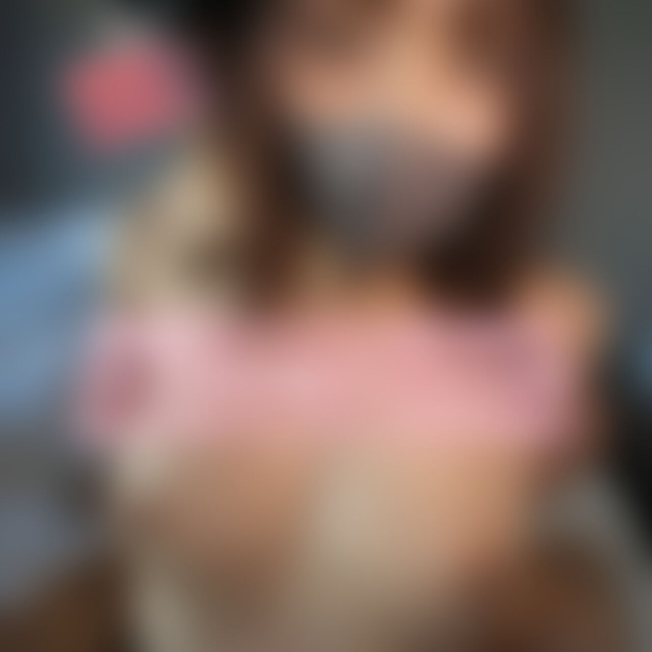 居○○○屋で友達と飲んでた時に、隣に座ってたFカップのむちむちおねえさんが男を探しに飲みにきたと言ってたので、後日えっちな撮影の提案したらオッケーがでたので、ゴムの先チョッキンして友達が勝手に中出ししちゃい怒られました笑 (2/2)