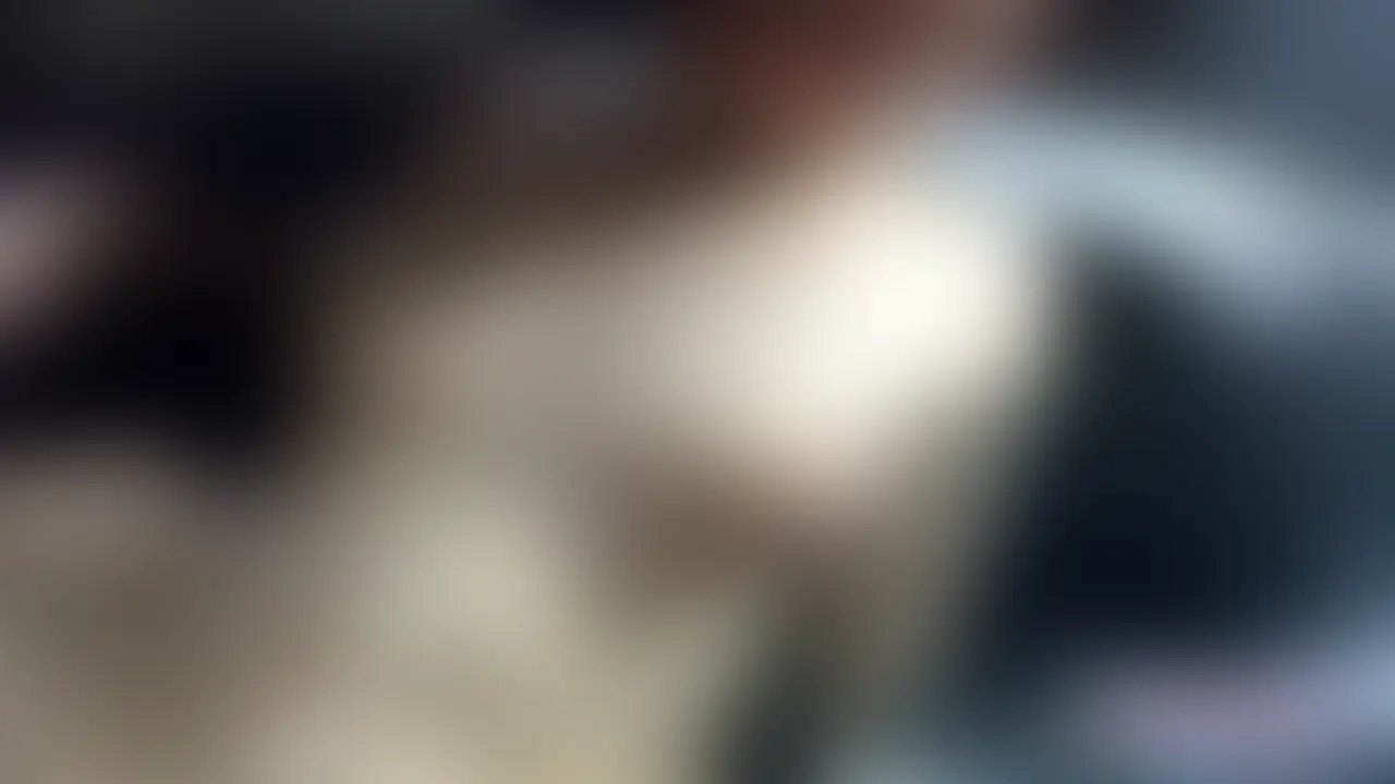 人が来るかも？温泉でセックス (2/2)