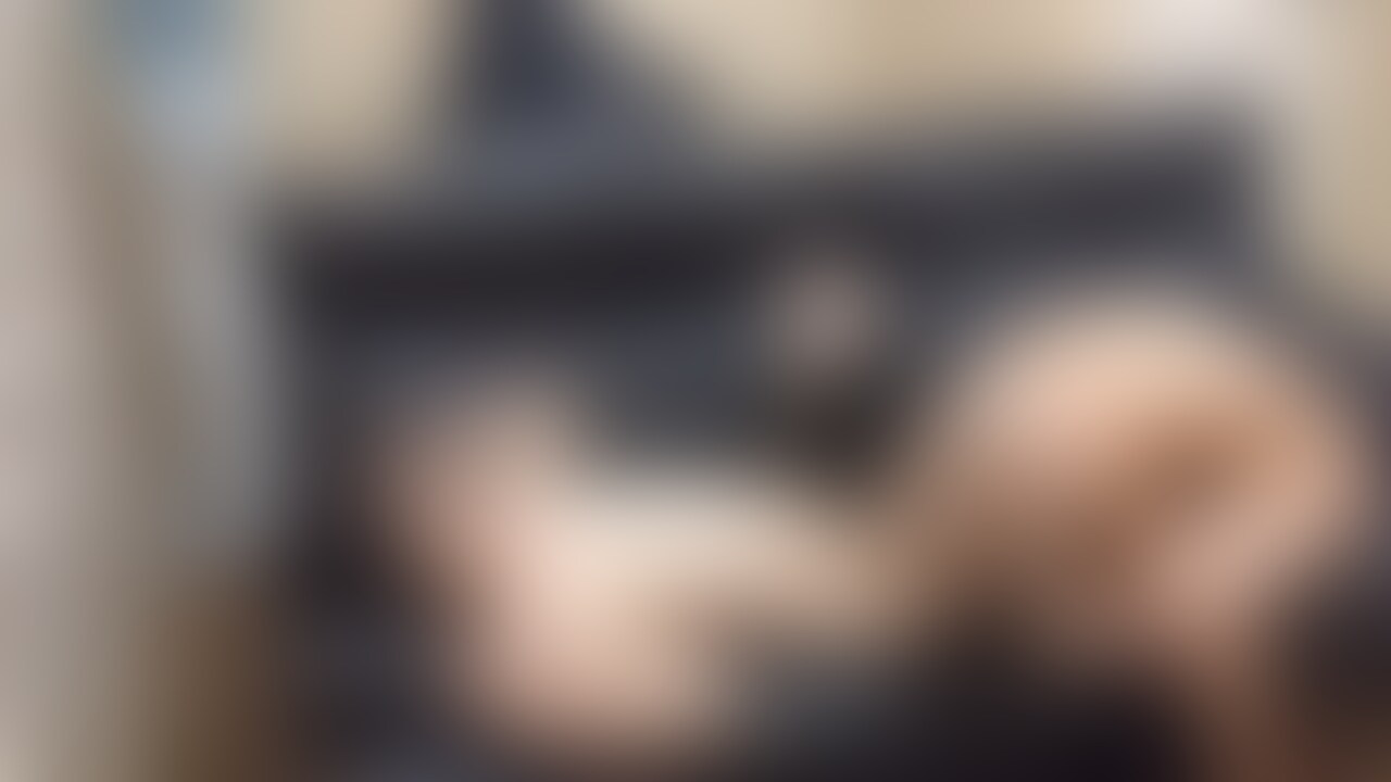 エロ仲間の男性と寝取られで遊んだ時の様子です。(後編)
何回か会ってる男性で妻とラブラブなセックスしてました。 (2/2)