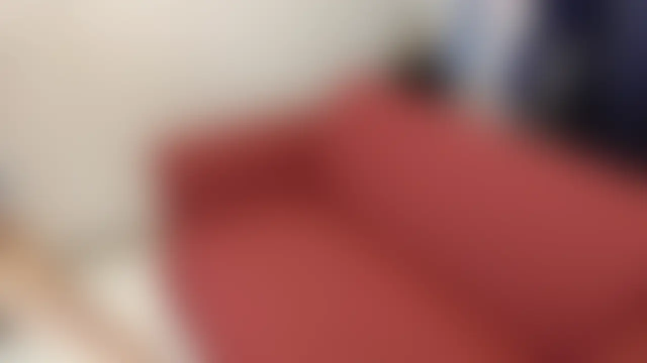教育実習生(24歳)コスプレおな動画。
撮影の時に「まだ生徒とはしたことないです...」と言っていましたが、生徒の親とは関係を持ったことがあるみたいです。
「相手が年上好きで私もタイプの子なら...」らしいので、ハメる機会がある生徒さんが羨ましい限りです。 (2/2)