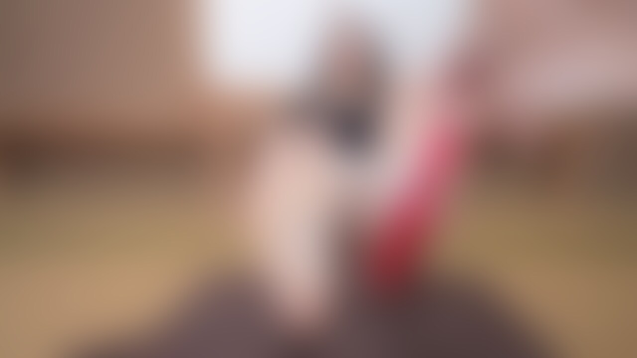 足裏屋と申します。
素人女性をSNSや街中で声をかけて出演してもらっています。
今回の女性は23歳女子大学院生になったTACHIBANAちゃんのpart3です。
1年半以上ぶりに出演してくれることになったTACHIBANAちゃんは、この間に女子大生から院にあがっての才女になります。
つねにニコニコ笑顔で話してくれるTACHIBANAちゃんに今回はまず、風船を膨らませてもらいからの、割るまでを撮影させてもらいましたが、風船を膨らませるのに苦戦して顔を真っ赤にしつつも膨らませてくれる姿に萌えました!
そこからの踏みつけでの風船割りにも大苦戦‼ビビりながらも挑戦する姿は最高ですね‼‼
最後に足裏くすぐりをしたら、前回以上に悶絶してギブアップ⁉⁉
そんな姿を是非ご覧くださいね♪
*動画情報
時間:10分54秒
フレーム:1920×1080 FHD
ファイル形式:MP4
ビットレート:15M
*注意書き
・出演女性はすべて成人しております。
・この作品はオリジナル作品として販売することを目的として製作しています。
・作品はオリジナル作品であり第三者に提供、販売等の行為を行うことはいかなる場合も禁止します。
・無断販売、無断転用をした場合は法的処置をとらせていただき、損害賠償請求を致します。 (2/2)