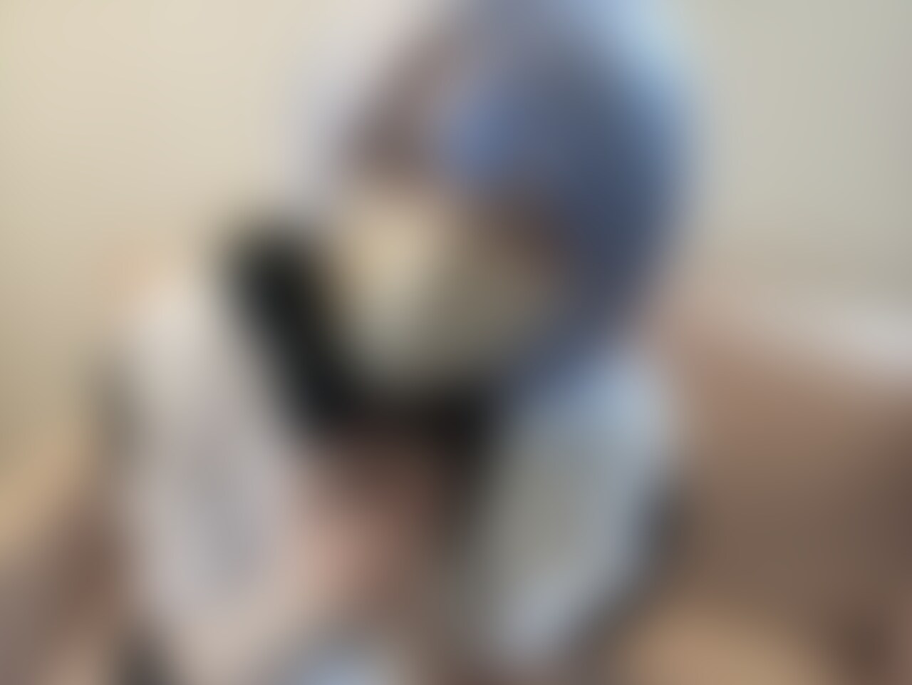 リゼロ、レムのコスプレでオナニー…🩵
バイブが気持ちよくて何回もイッちゃいました…
そして、皆様から頂いたいいねが1Kになりました…!
たくさんの方にびゅるるの投稿を見ていただいて本当に嬉しいです(><)♡ありがとうございます!
これからも応援よろしくお願い致します💙 (2/2)