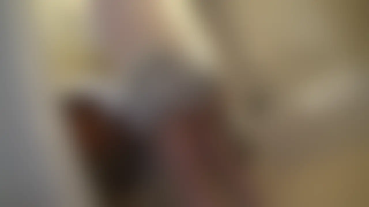 ぱっちりお目目ちゃん。

微乳スレンダー。

綺麗なアナル見ながらクンニ。 (2/2)