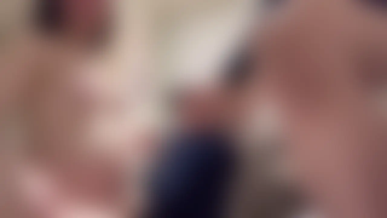 久しぶりにTENGA EGGを使いましたが、
途中で貫通してしまいました…笑
妊娠中のお腹にハートの(ニップル?)シール
貼ったけどめっちゃ可愛い(*´ω`*)♡
【みみからのお願い💕】
♡印をポチッとしてくれると
投稿の励みになります🐬
【有料プラン未入会の方へ🔰】
この動画は1980円で単品購入できます🎥
【プラン入会はこちらから✨】
https://myfans.jp/MimimiCreative/plans
No.428★10:13 (2/2)