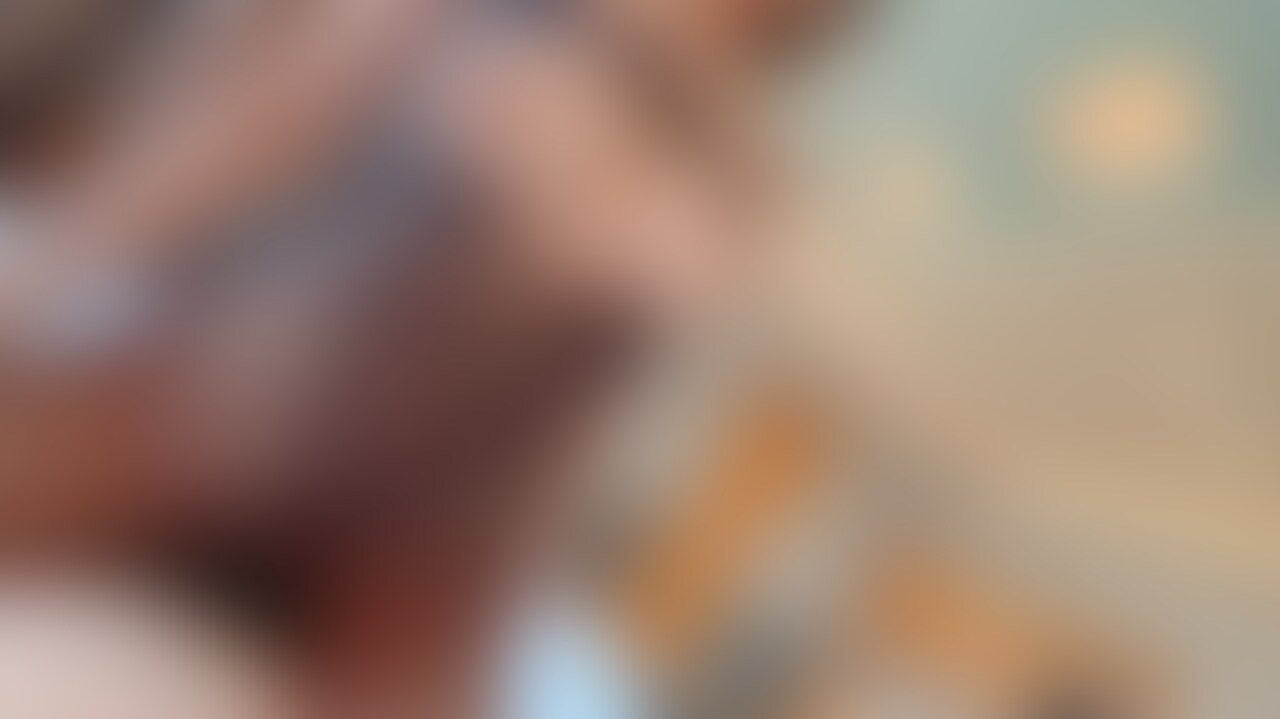ハメログ「神乳！？天然巨乳界の上位ランカーです。 ↓彼女の作品↓ 短めですが神乳のサンプル動画になります。」の投稿サムネイル