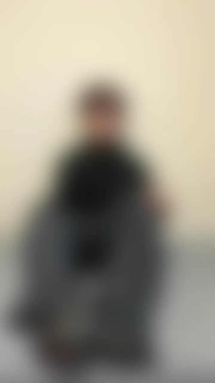 「はじめての顔出し全裸オナニー」 sample 1