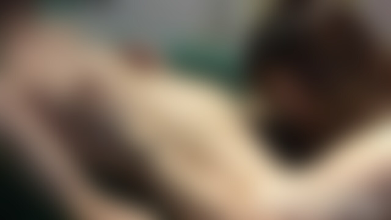 ポチャっ○○○のフェラで口内発射
体型がポチャっ○○○のフェラで口内発射です。
竿舐め、フェラ、乳首攻めフェラあり。 (2/2)