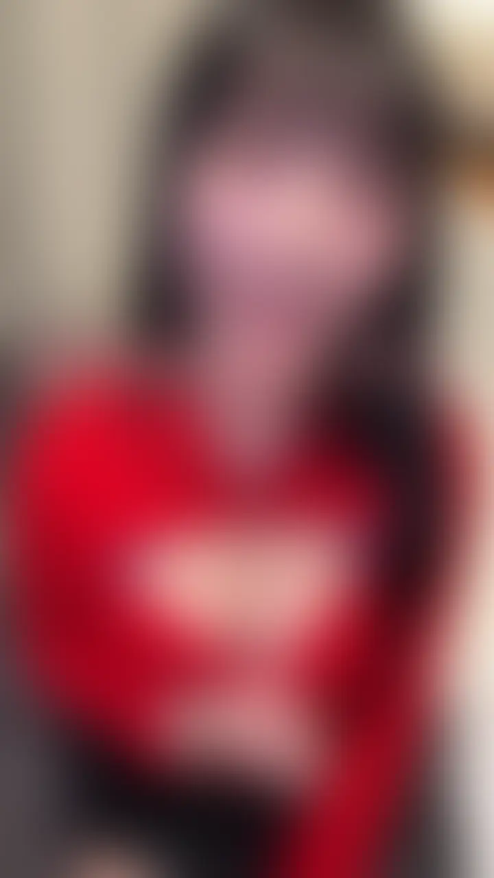 キャバ嬢お持ち帰りしてハメ撮りSEXしました。
巨乳で陽キャで痴女感もあるスケベキャバ嬢に
シャンパン入れる代わりにハメ撮り交渉して自宅へ連れ込みました。
前回のフェラチオごっくん動画の続きになります。
エロコスプレで乳首攻めフェラチオ
騎乗位、背面騎乗位でガンガン腰振って喘いでくれてます!
アナルも丸見えの最高のアングルで肉感もムチムチで巨乳で
めちゃくちゃエロいです。
ラストは正常位でガンガンピストンして勝手に勢いで生中出ししてあげました。
事後の賢者タイムで足コキもしてくれて
最高のヤリマンキャバ嬢ですっw (2/2)