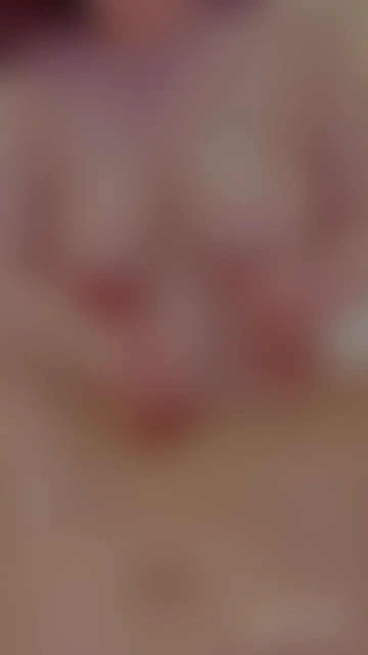 フォームから連絡くれたJカップの看護師さん。
パイズリと手コキでしっかり抜き取られて潮まで大量に吹かされました。 (2/2)
