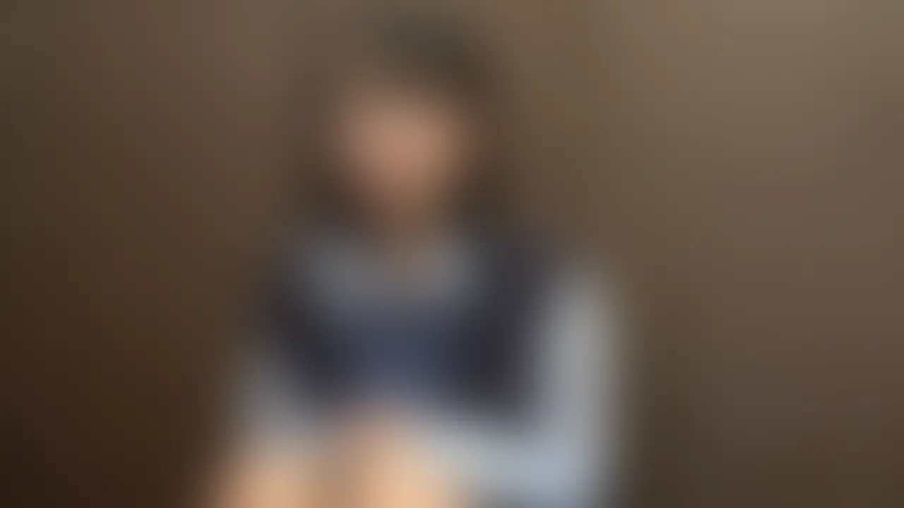 あどけない童顔からは想像もつかないようなスーパー美巨乳を持つ美少女Kちゃんが面接に来てくれました!
この子はかわいらしい童顔からのツンと上向きな真ん丸美巨乳おっぱいを持つギャップ萌えな女の子でした。
アルバイトは初めてみたいですが、人と話すことが好きで愛嬌も抜群の彼女ならきっとお客さんの心の癒しになってくれることでしょう。
学校では料理部に所属しているらしいので、慣れてきたらお店で彼女の手料理を振舞ってほしいものですね。
セクシーコスプレに関しては「許容範囲内ならw」と若干恥ずかしそうにしておりましたが、スタイル抜群の彼女にはどんどん着せていきたいですw
マイクロビキニ姿になると大きなおっぱいが水着からはみ出しそうになっているではありませんか。
ウエストもキュッとくびれていて素晴らしいスタイルです。
まずむっちりとした柔らかな太ももに手を這わせながら採寸していきます。
かなり動揺していた様子でしたが特に何か言ってくることはありません。
さらにクビレたウエストに手を回して採寸します。
あまりの密着具合に身体を反らして苦笑いを浮かべておりましたがお構いなしに美少女の身体の感触を堪能しました。
さらにお尻にも手を回してゆっくりと揉み込んでいきます。
「あの…ちょっと…やめてください…」と抵抗してきましたが、採寸だということをしっかり説明してたっぷり揉みしだいちゃいました。
その後は後ろに回ってバストを測ります。
水着の上からメジャーの場所を確かめるように豊満過ぎるおっぱいに手を這わせていきます。
強く抵抗できない感じでしたので、さりげなく水着の中に手を突っ込んで生乳を揉んでみると泣きそうな表情で困り果てておりました。
股上を測りながら股間に手を押し当てて動かしてみると、身体をビクンと反応させながら何かを我慢しながらジッと我慢しています。
コスプレをインスピレーションを得るためにも水着をずらして乳首を露出させると「え…?ちょっと…あの…」と動揺する姿がかわいすぎて生乳を揉みまくってしまいました。
興奮してしまった私は爆乳に顔を埋めてピンク色の乳首にむしゃぶりついちゃうと、戸惑いながらも微かに喘ぎ声が漏れ聞こえてくるではありませんか。
キスしようとするとイヤイヤと首を横に振っておりましたが、強引にキスして舌をねじ込みながら股間のほうもねっとりと愛撫してあげます。
半ば強引にクンニもしてあげると激しい喘ぎ声をあげながら身体をビクビクさせながら絶頂してしまってて最高にエロかったですw (2/2)