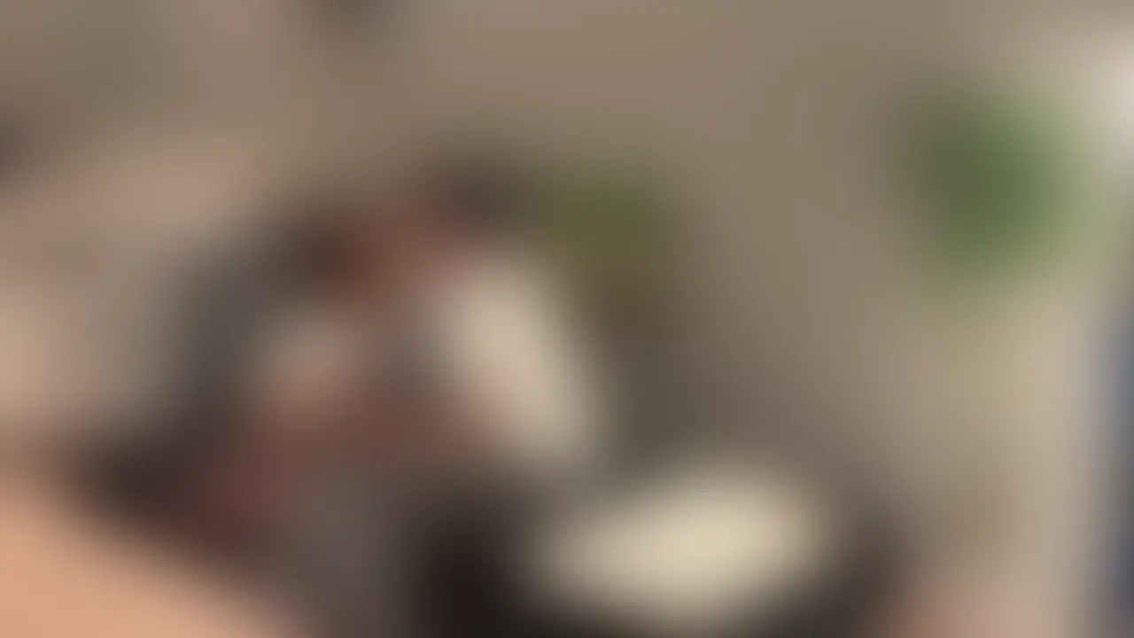 【人妻の学校の先生とのガチ"NTR"動画】
◯学校で先生をしてる人妻を寝取っちゃいました。
(本編完全顔出し)
旦那とセックスレスで、欲求不満の学校の先生と休日の昼間にHしました。仕事中は大人しいのに、夜はドSな痴女教師に搾り取られた。。
普段は真面目に教師してるのに、学校休みの日にはマッチングアプリでイケメン探して遊んでるらしいww
学校の先生の"裏の顔"ヤバすぎww
========================================-
🚨投稿から「いいね」と「ブックマーク」が多くて好評だったら、未公開シーン含めた長編動画を公開しちゃいます。
=======================================
🎁プレゼント企画もやってます。🎁
この投稿にいいね、ブックマーク、「NTR」とコメントしてくれた人に抽選で、中出し集をまとめた限定動画をプレゼントします。
フォロワー限定なので、フォローもお忘れなく! (2/2)